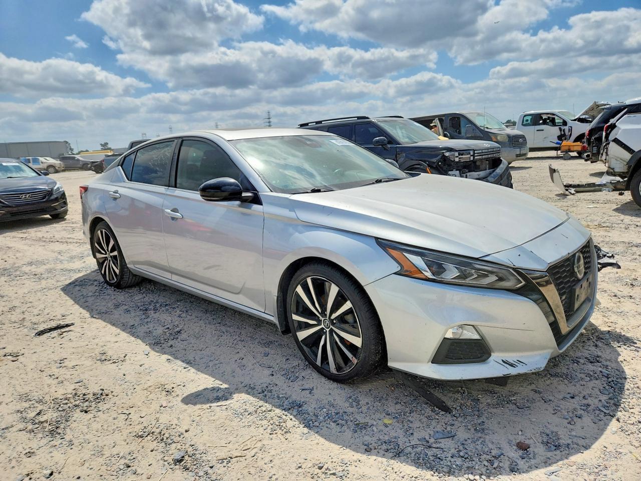 2020 Nissan Altima 2.5 Sr - Фото 4