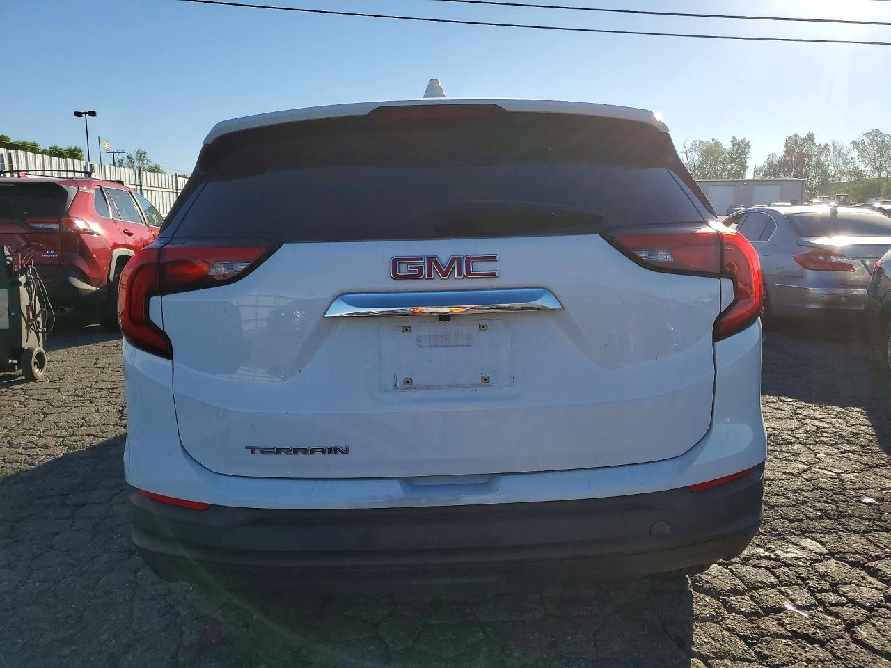 2020 GMC Terrain Sle - Image 6