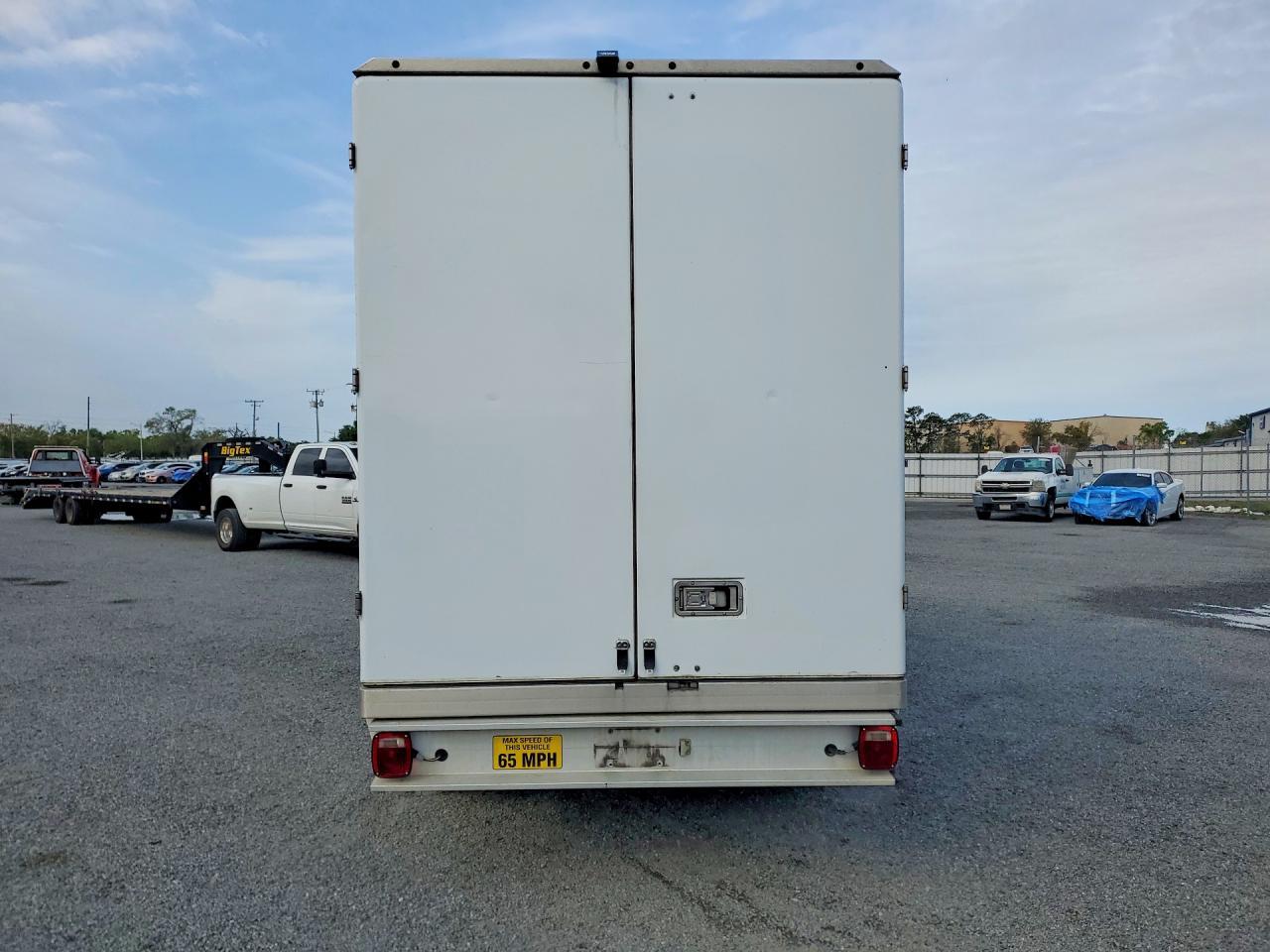 2020 Ford Transit Delivery Truck - Фото 6