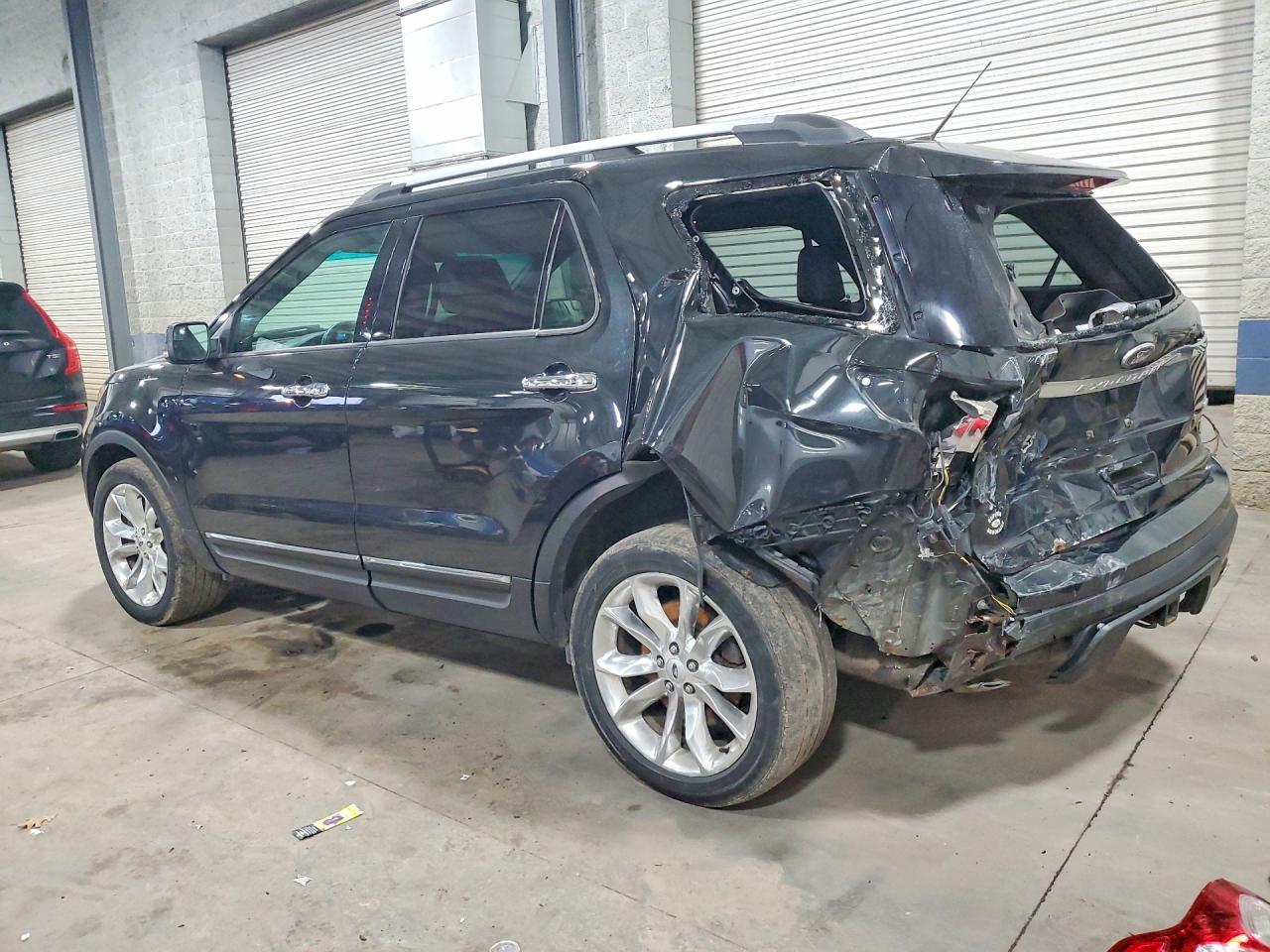 2014 Ford Explorer Xlt - Фото 2