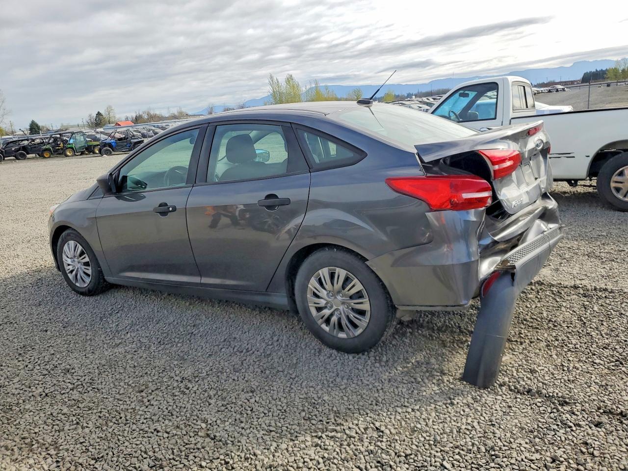 2018 Ford Focus S - Image 2