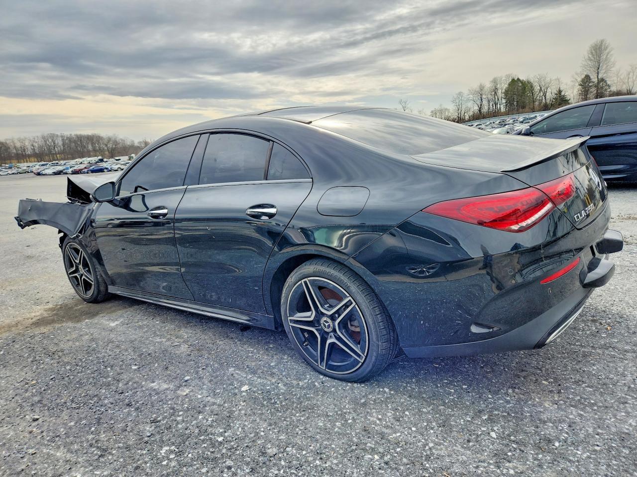 2022 Mercedes-Benz Cla 250 4Matic - Фото 2