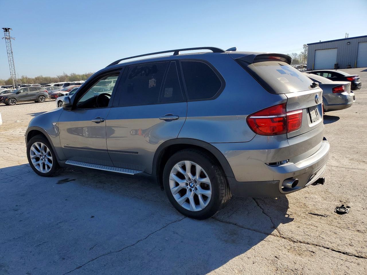 2012 BMW X5 xDrive35I - Image 2