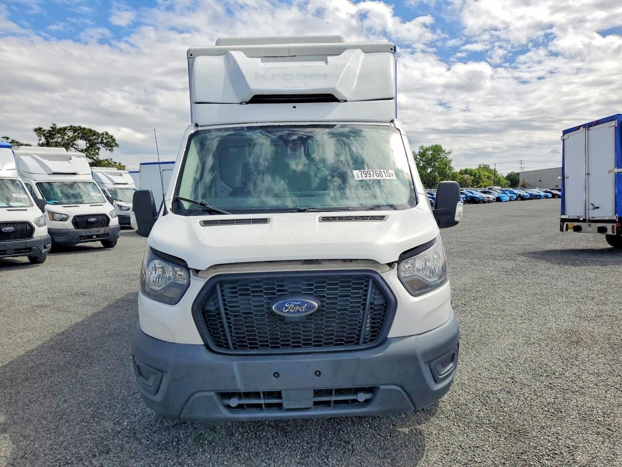 2020 Ford Transit Delivery Truck - Фото 5