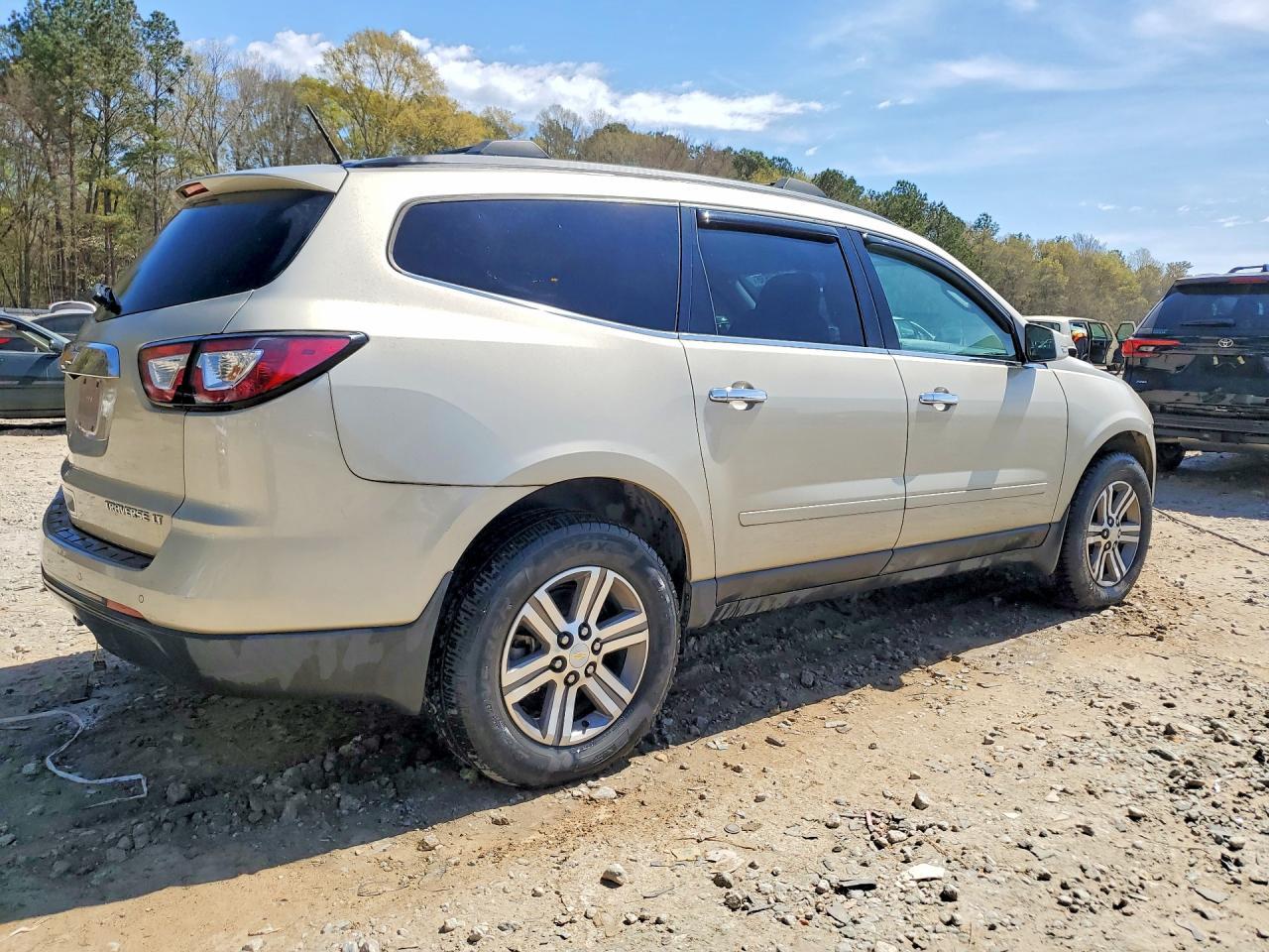 2016 Chevrolet Traverse Lt - Фото 3