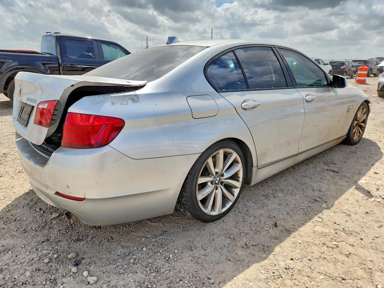 2011 BMW 535 Xi - Фото 3