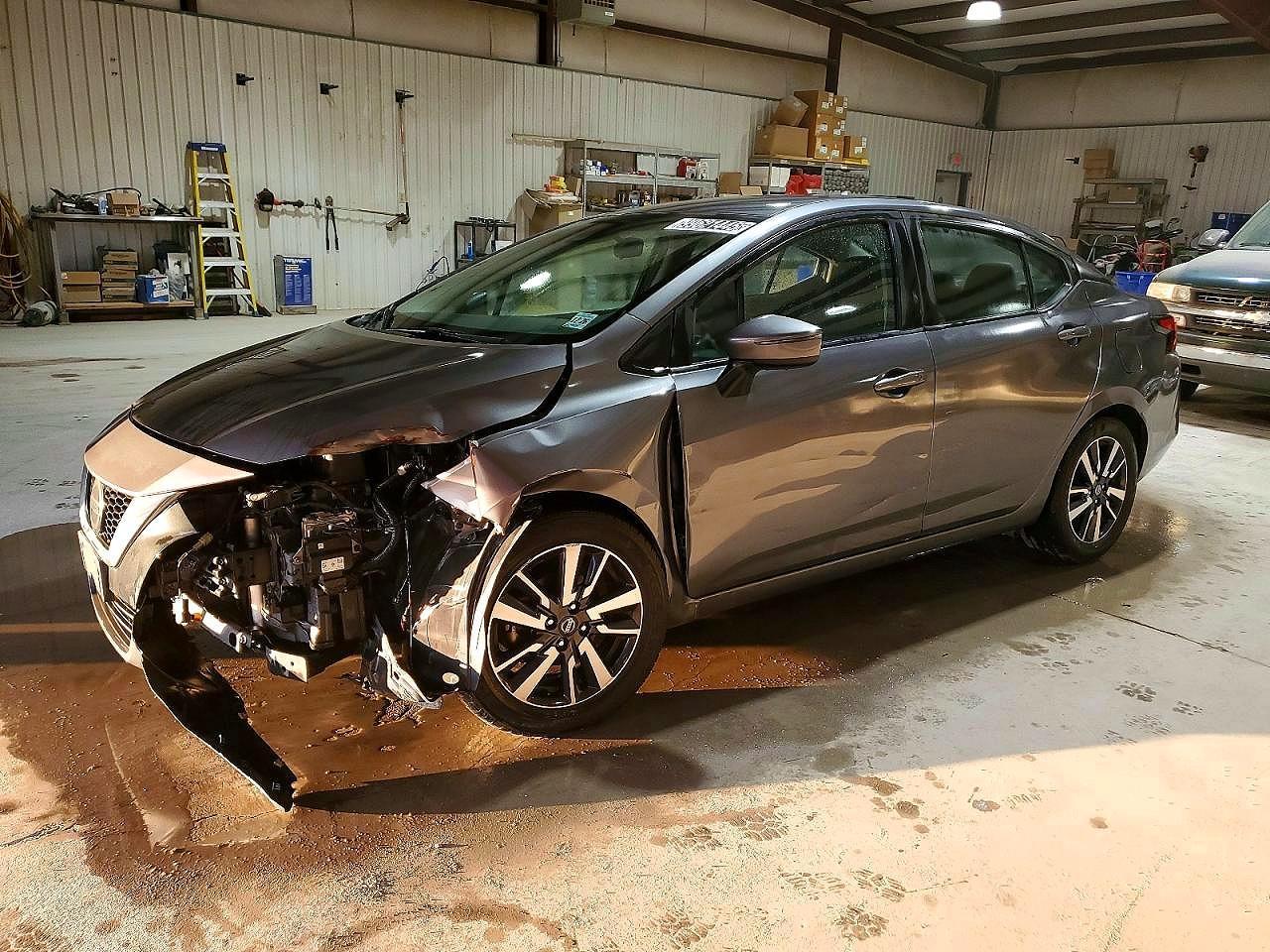 2021 Nissan Versa Sv