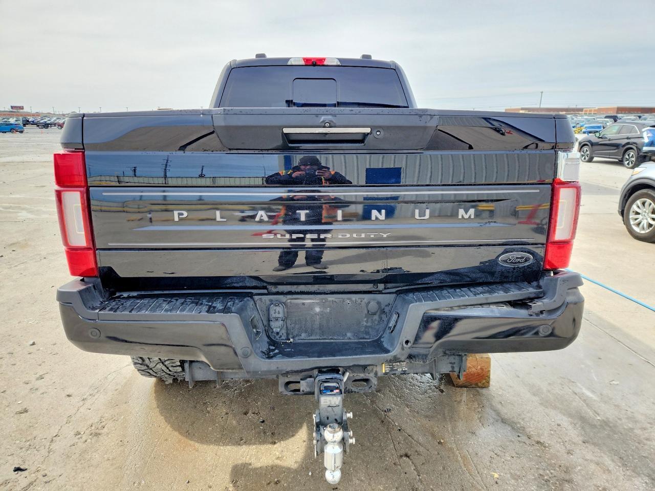2022 Ford F250 Super Duty - Image 6