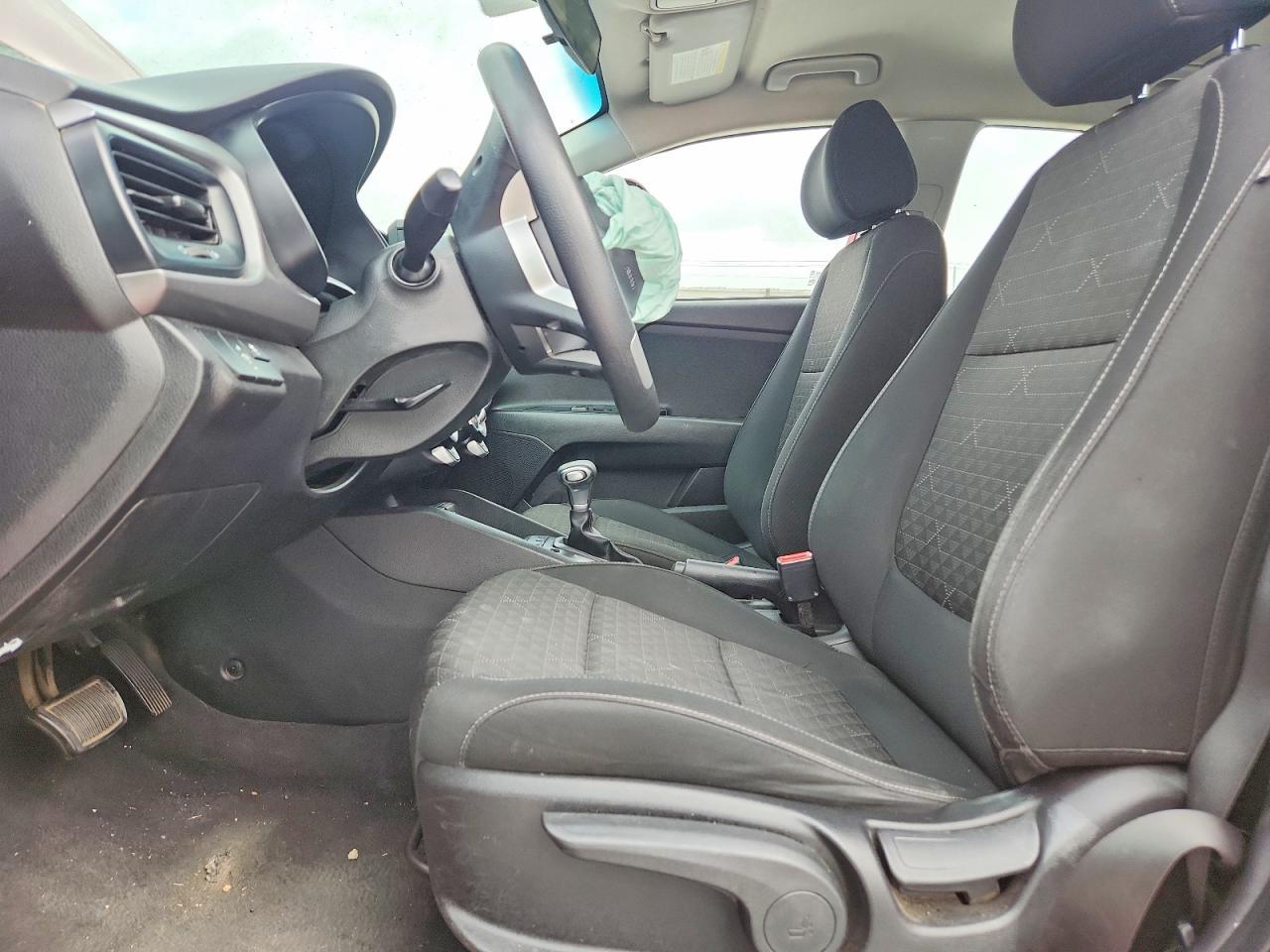 2019 Kia Rio S - Фото 7