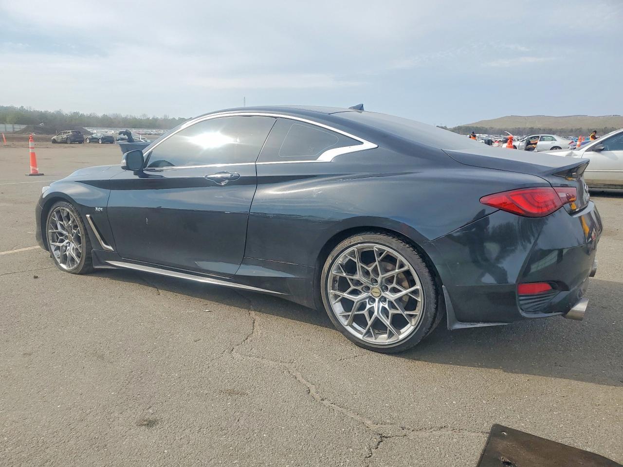 2017 Infiniti Q60 3.0T Premium - Image 2
