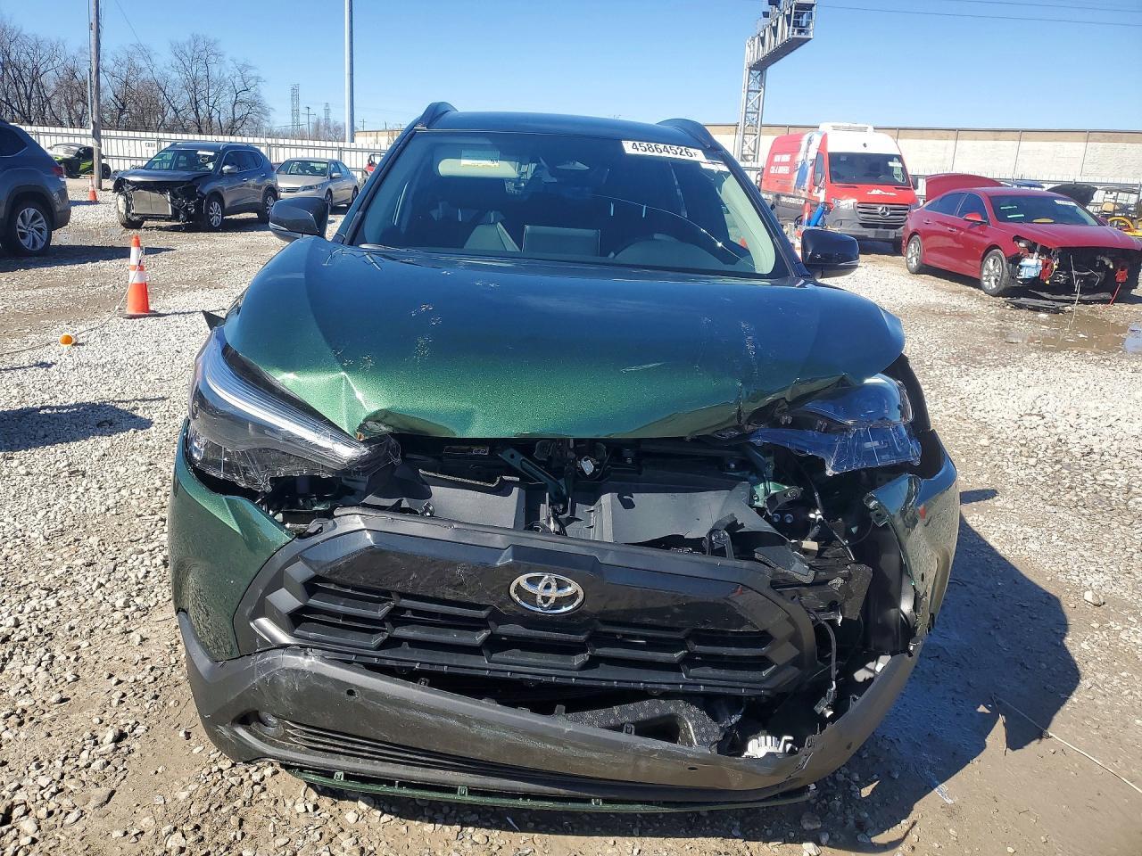 2026 Toyota Corolla Cross Xle - Image 5