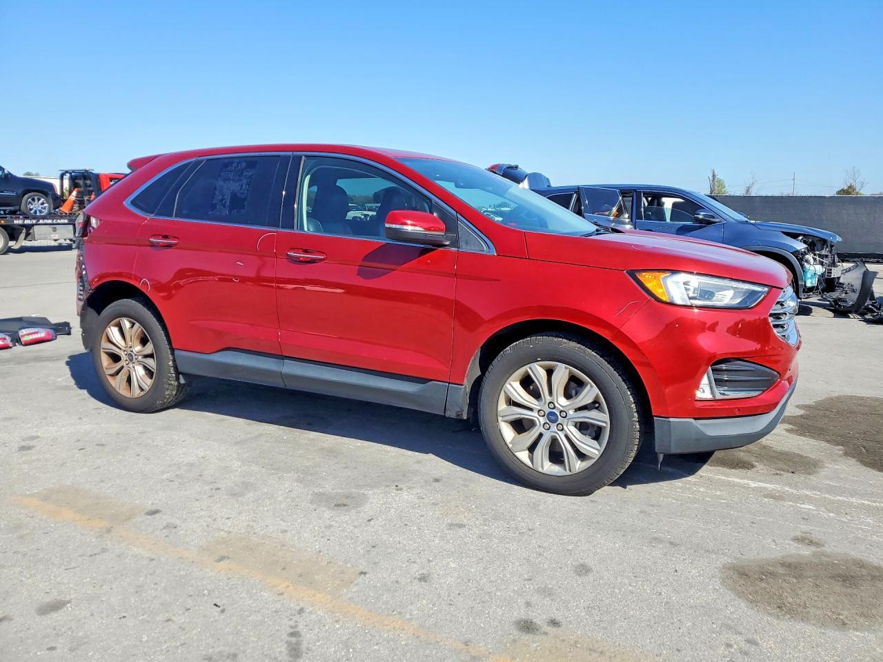 2022 Ford Edge Titanium - Фото 4