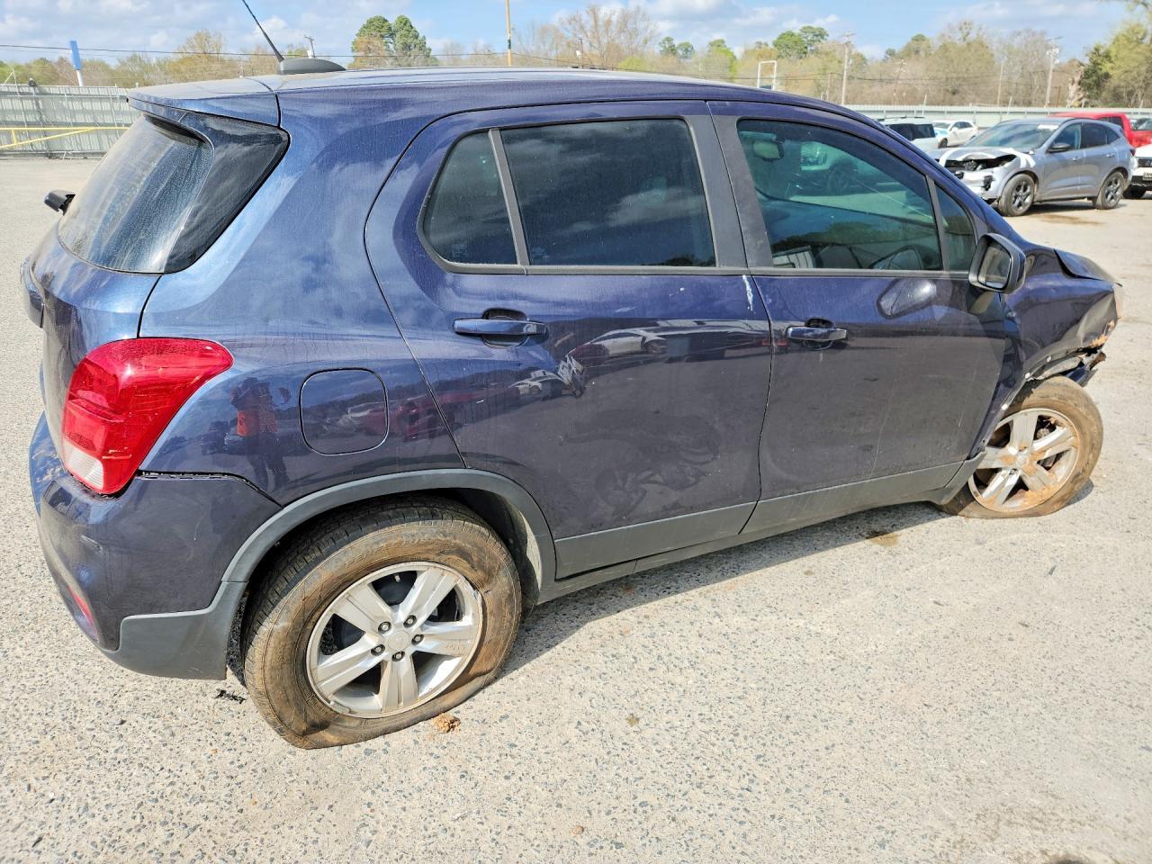 2019 Chevrolet Trax Ls - Фото 3