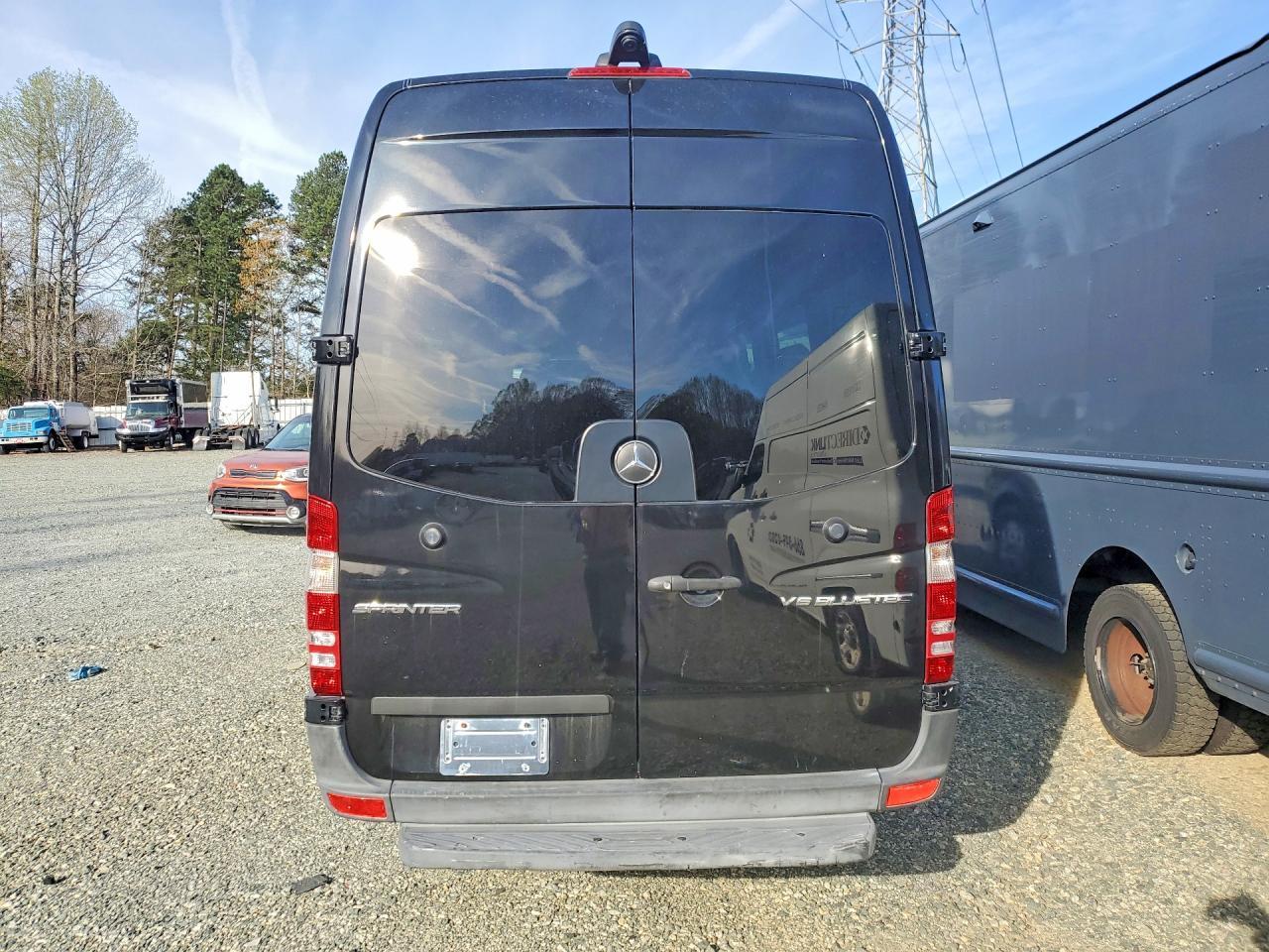 2015 Mercedes-Benz Sprinter 2500 - Image 6
