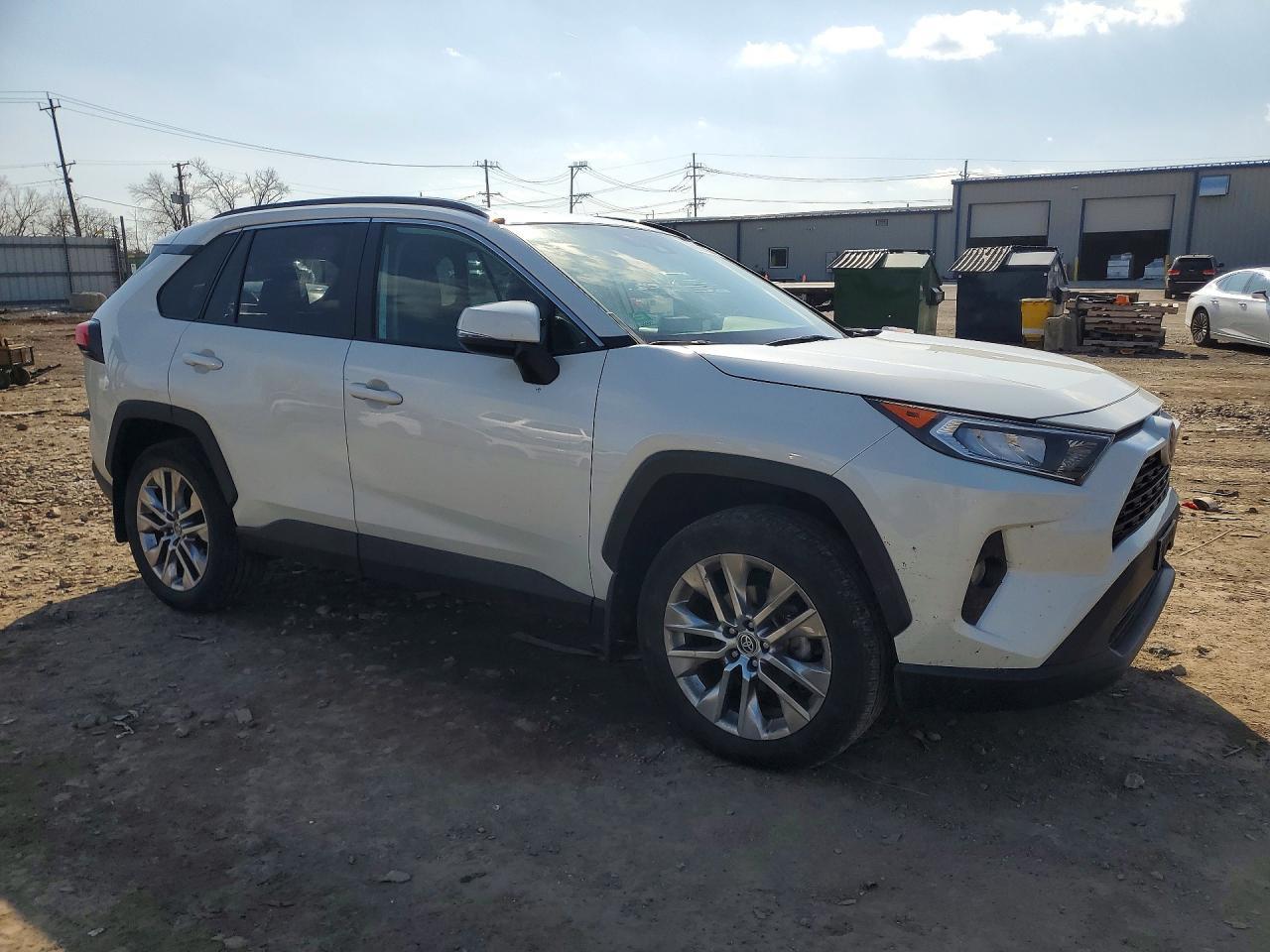 2021 Toyota Rav4 Xle Premium - Image 4