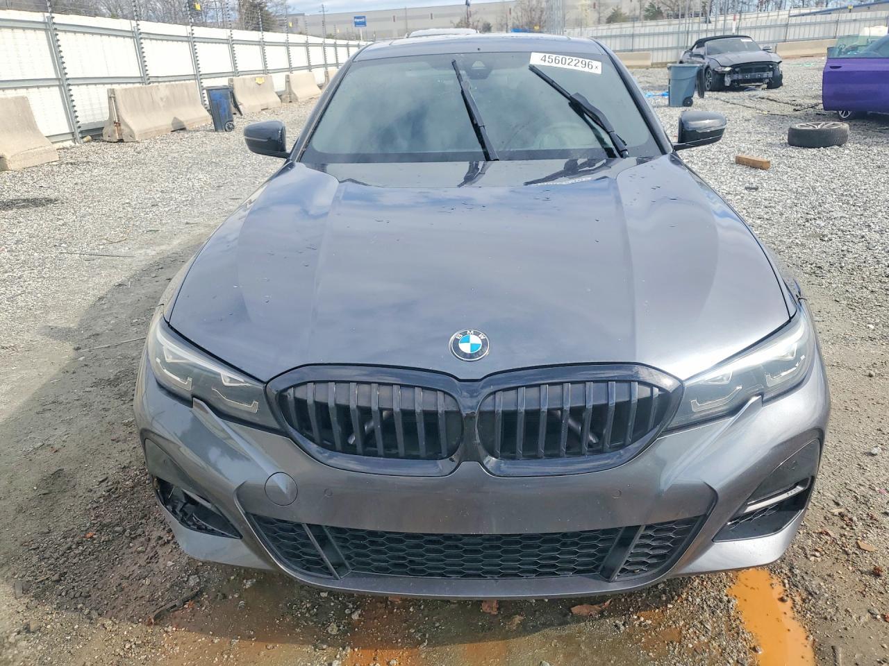 2022 BMW 330I - Фото 5