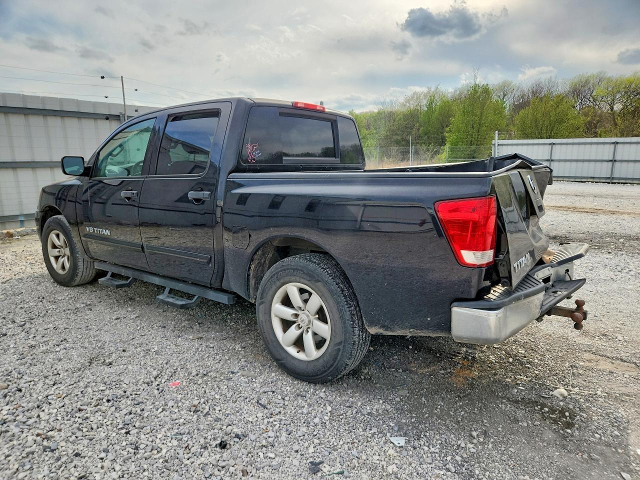 2012 Nissan Titan S - Фото 2
