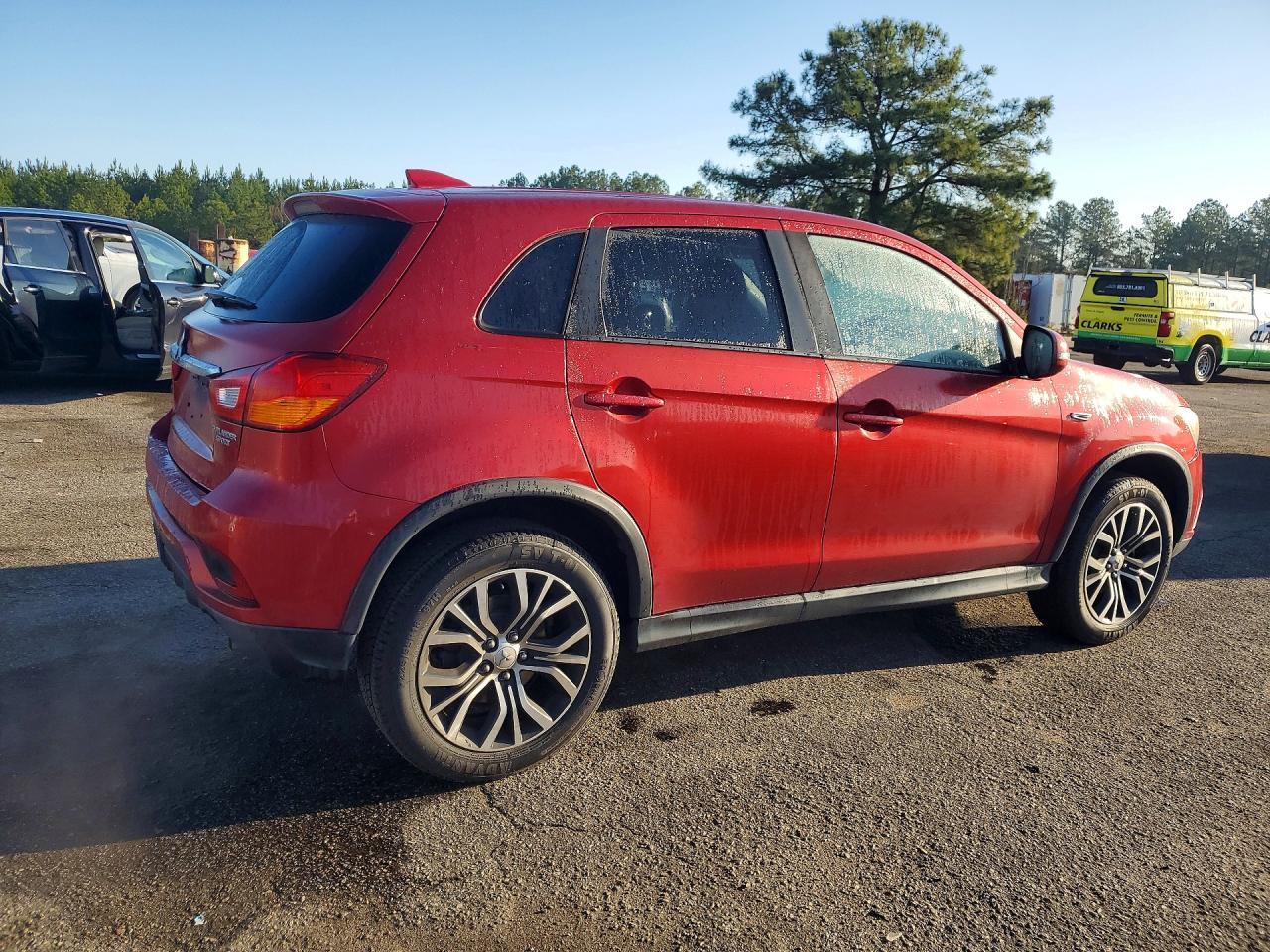2019 Mitsubishi Outlander Sport Es - Фото 3