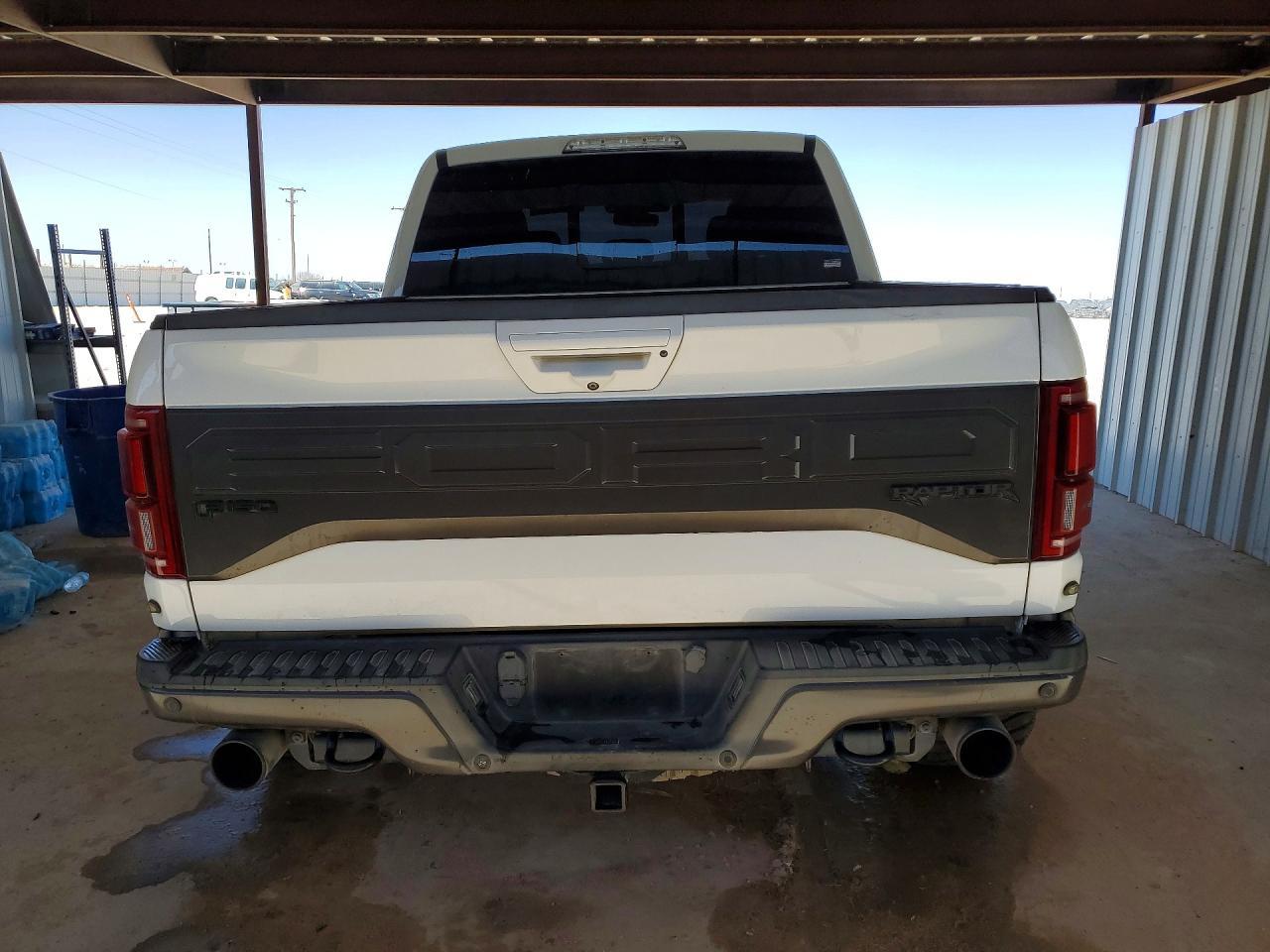 2018 Ford F150 Raptor - Image 6