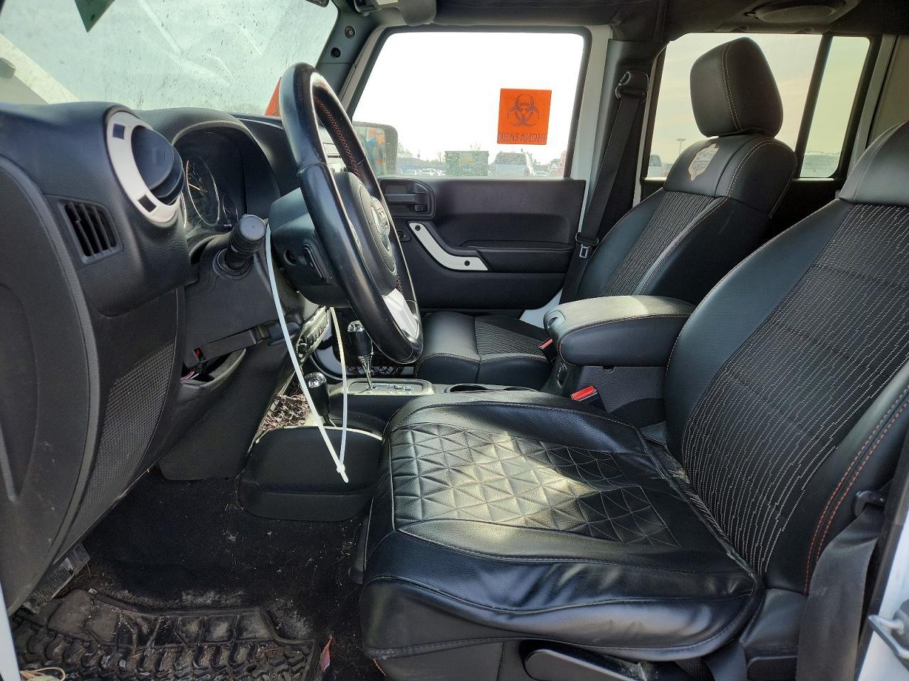 2012 Jeep Wrangler Unlimited Sahara - Фото 7