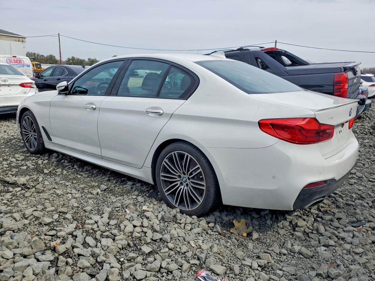 2017 BMW 540 Xi - Image 2