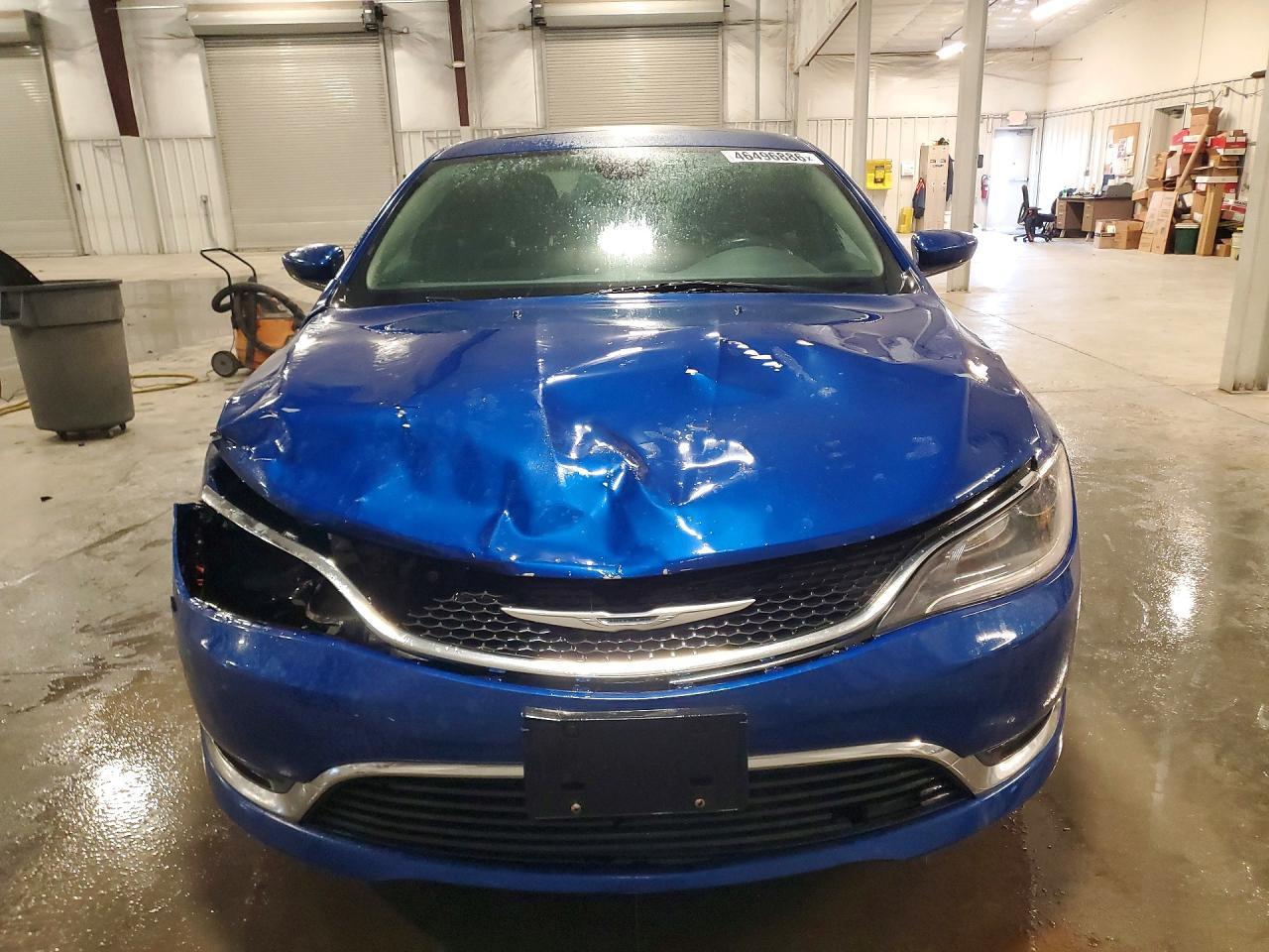 2015 Chrysler 200 Limited - Фото 5