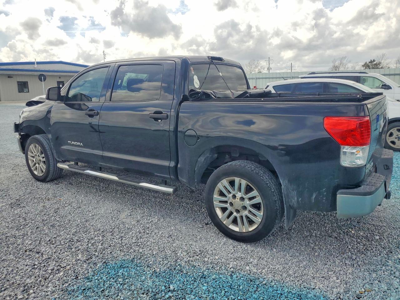 2013 Toyota Tundra Grade - Image 2