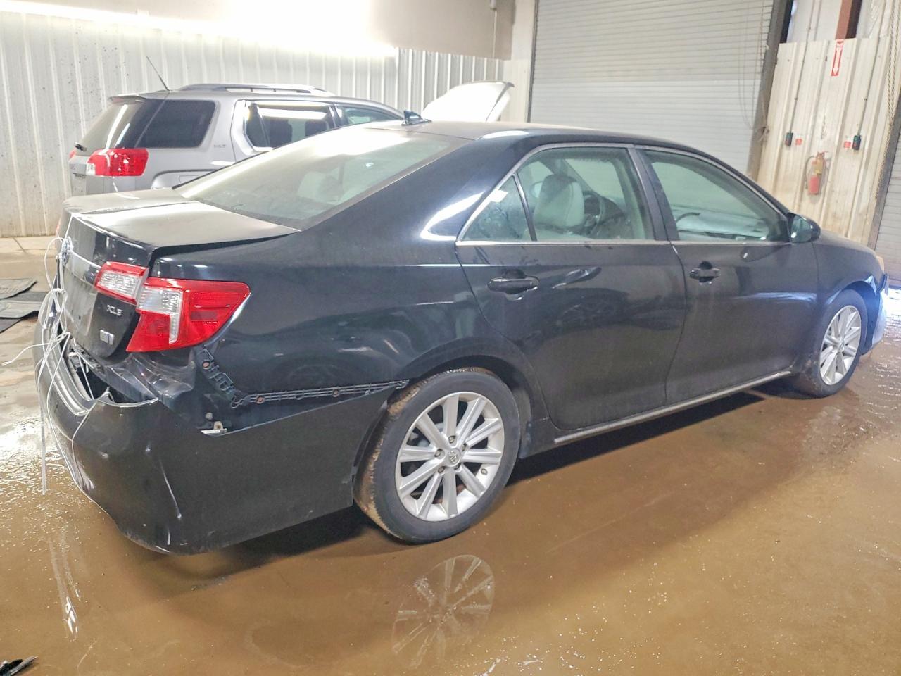 2013 Toyota Camry Hybrid Xle - Фото 3