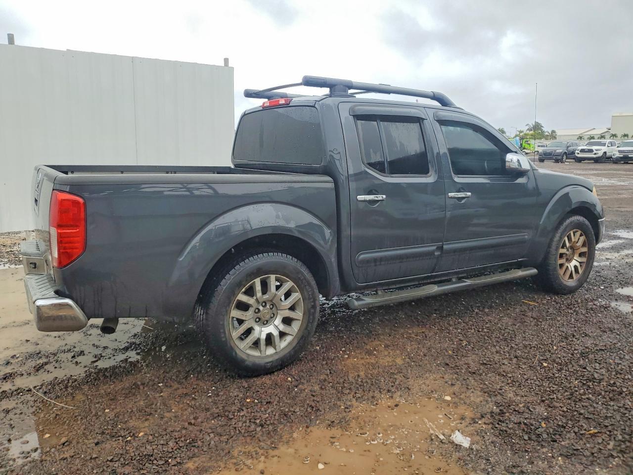 2010 Nissan Frontier Se V6 - Фото 3