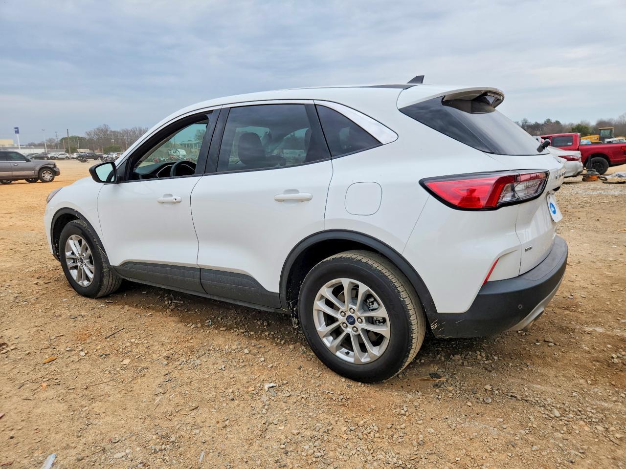 2022 Ford Escape Se - Фото 2