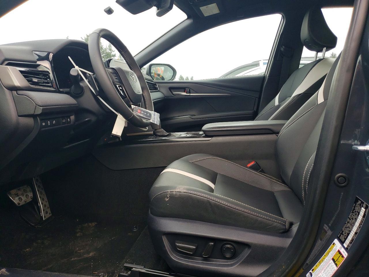 2025 Toyota Camry Se - Фото 7