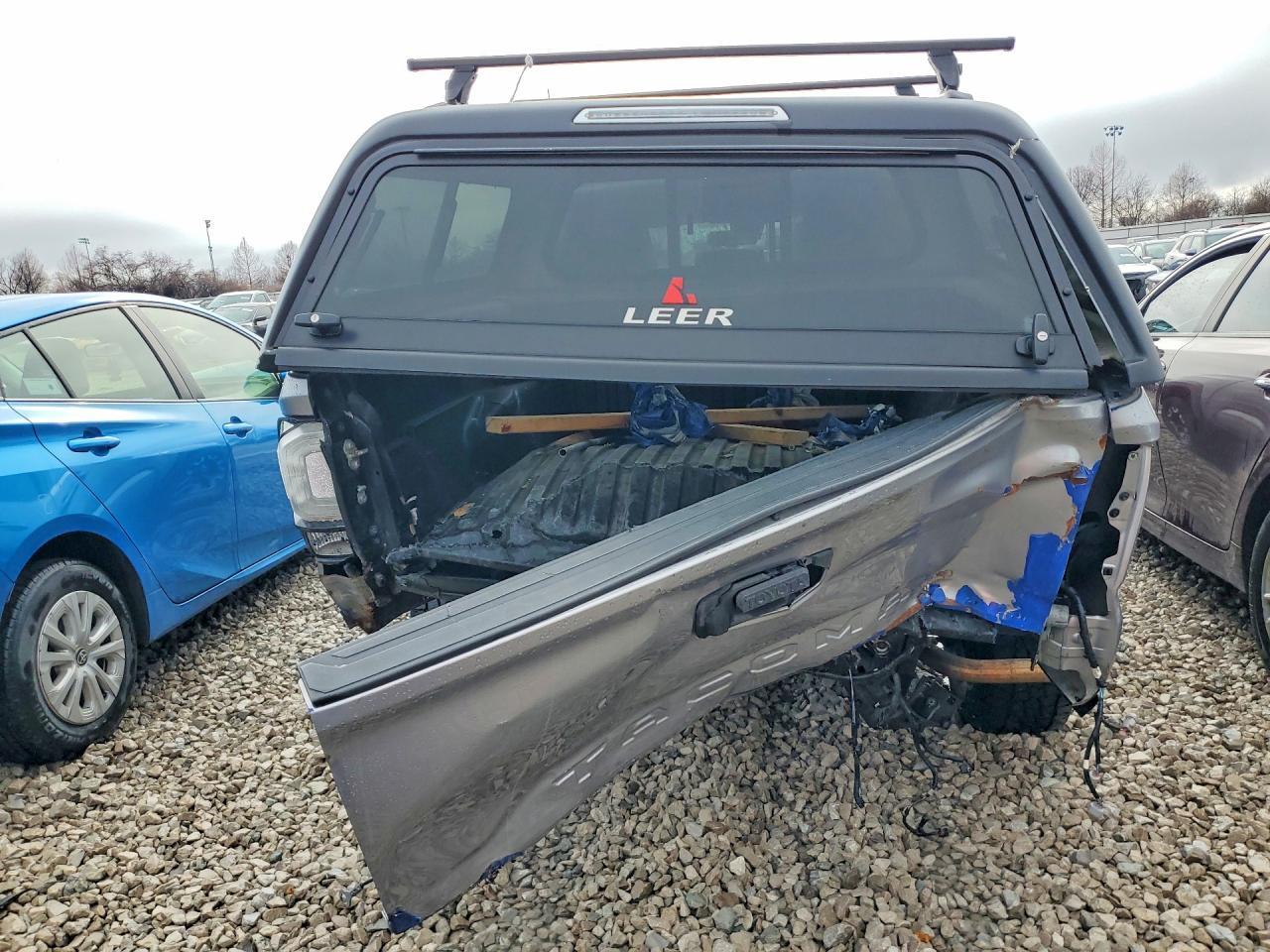 2019 Toyota Tacoma Trd Off-Road - Image 6