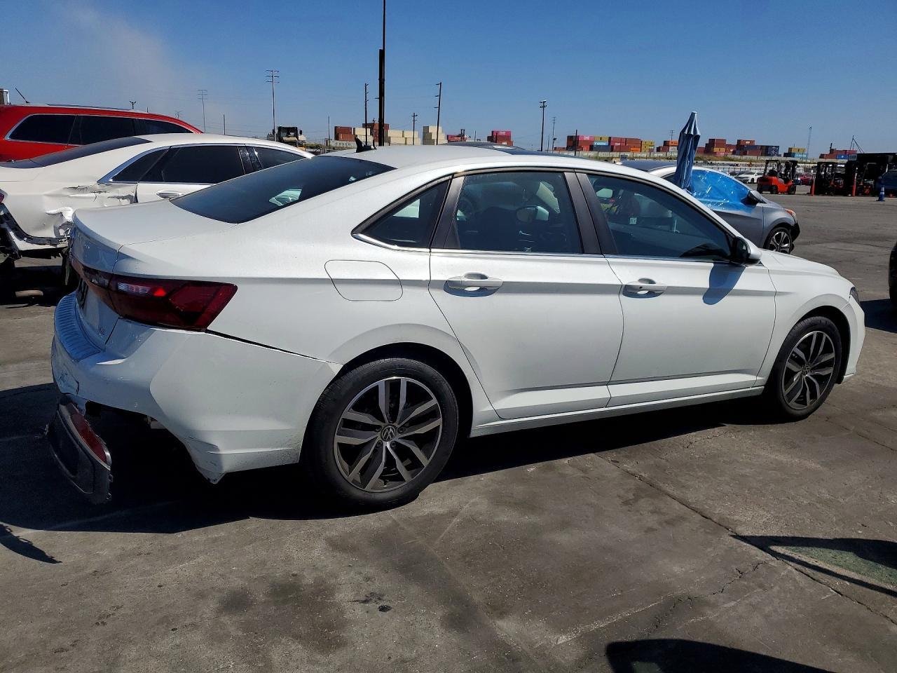 2026 Volkswagen Jetta Se - Image 3