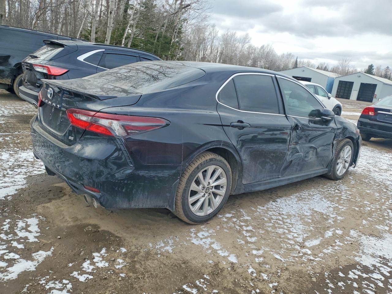 2023 Toyota Camry Se - Фото 3
