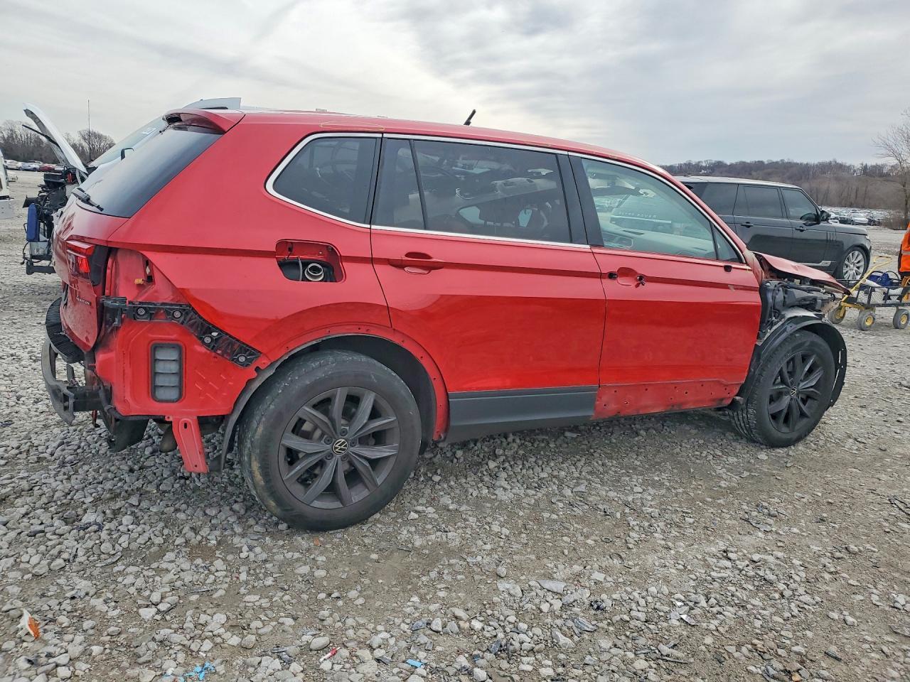 2022 Volkswagen Tiguan Se - Фото 3