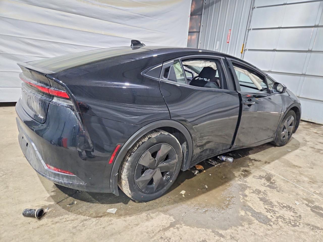 2024 Toyota Prius Le - Image 3