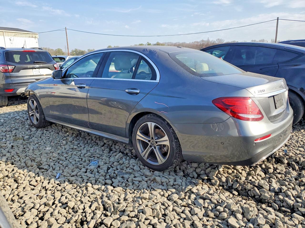 2018 Mercedes-Benz E 300 4Matic - Фото 2