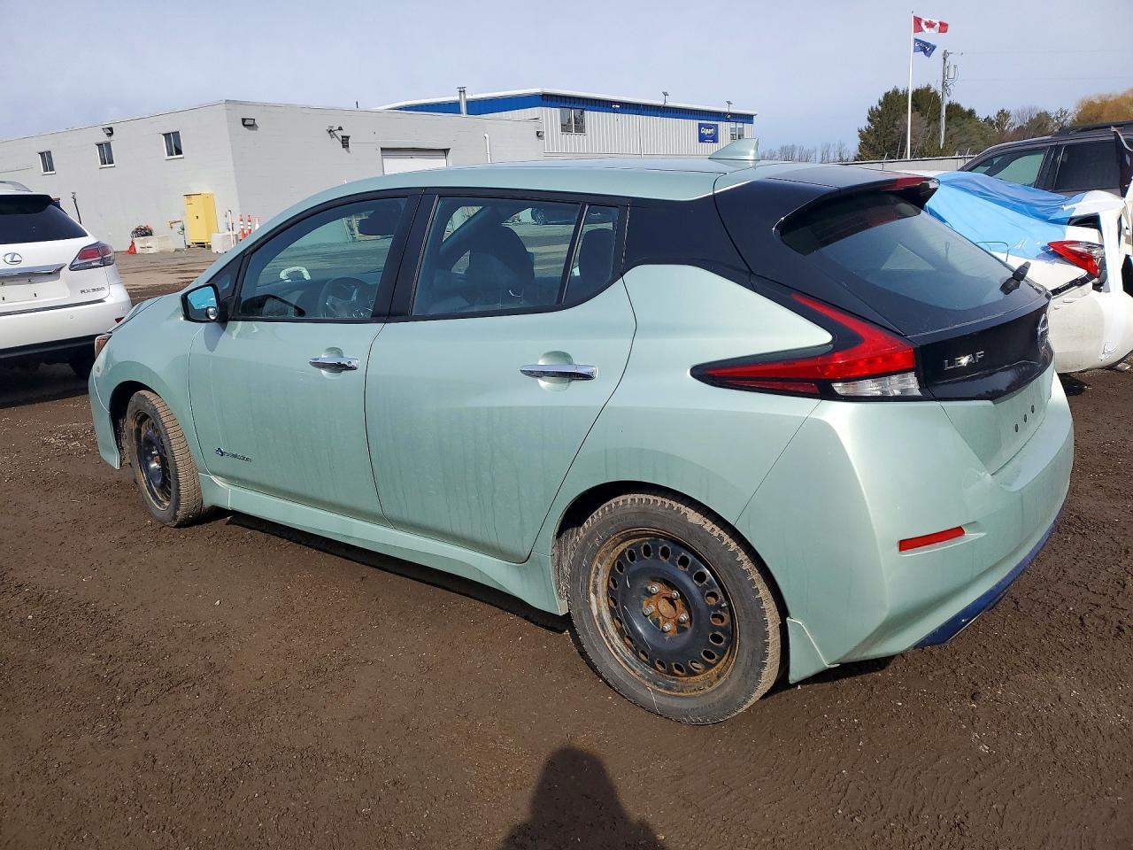 2018 Nissan Leaf S - Фото 2