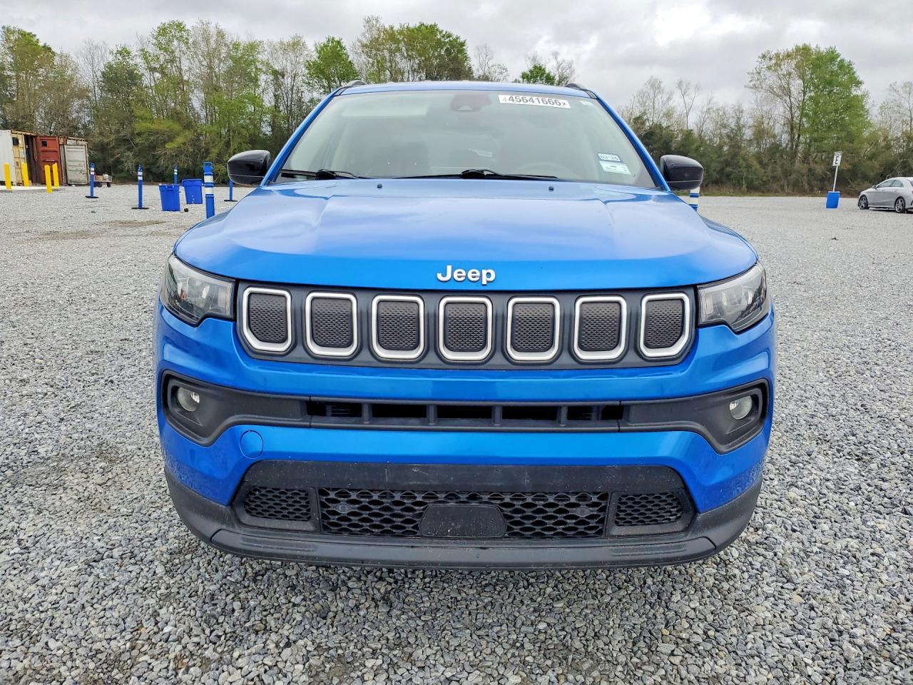 2022 Jeep Compass Latitude - Image 5