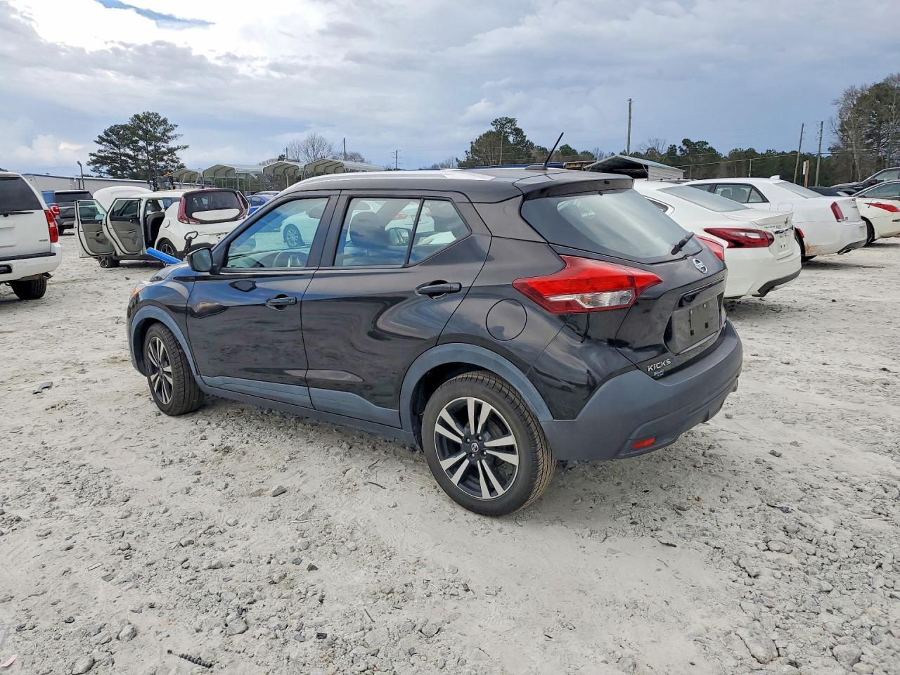 2019 Nissan Kicks Sv - Фото 2