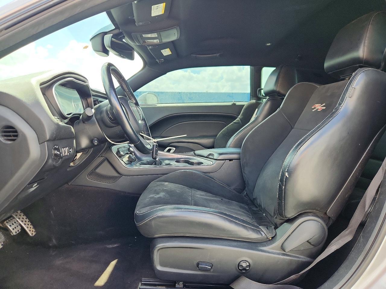 2015 Dodge Challenger R - Фото 7