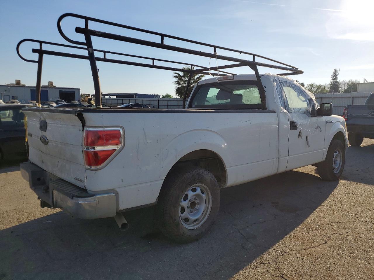 2013 Ford F150 - Фото 3