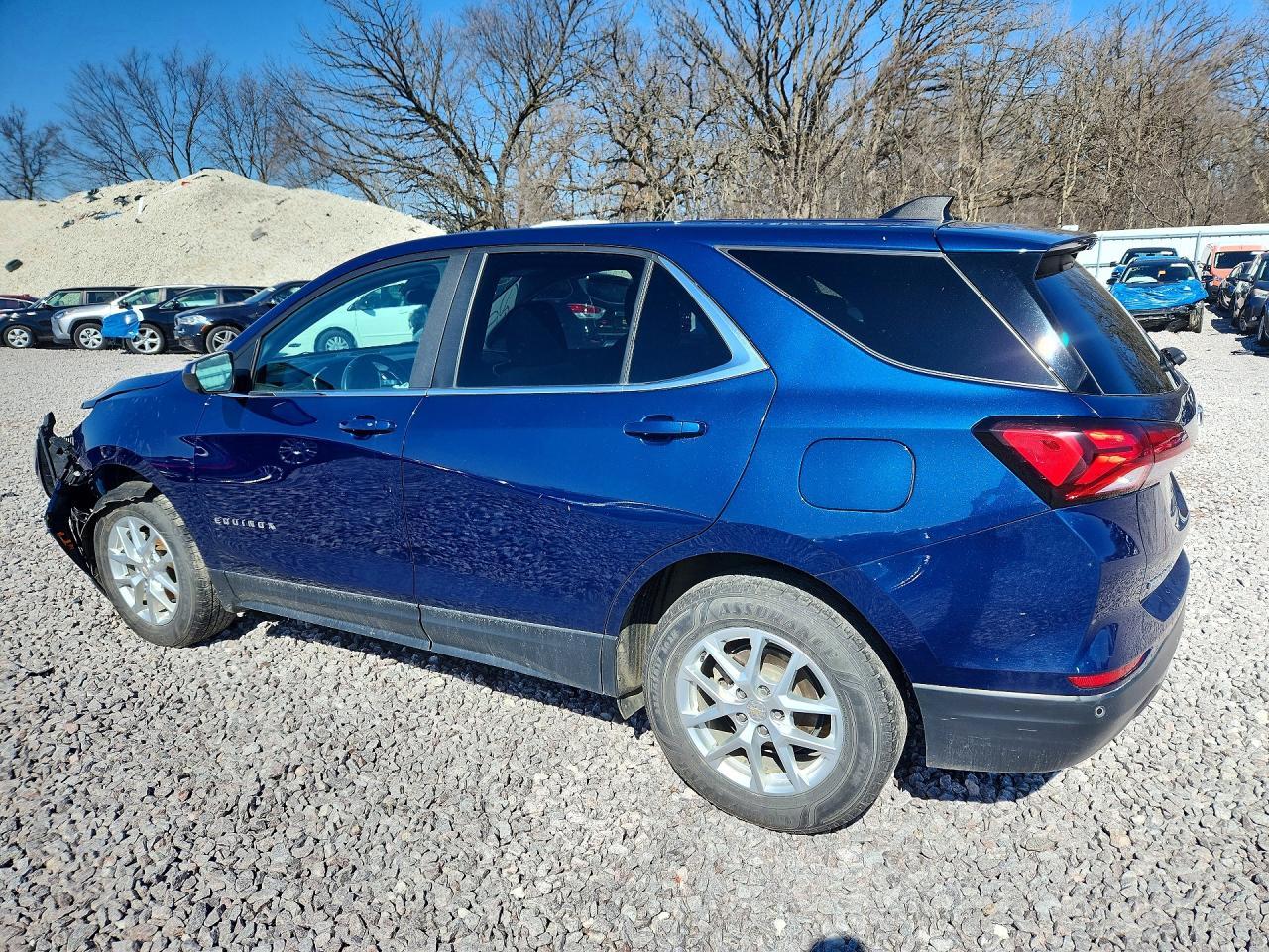 2022 Chevrolet Equinox Lt - Фото 2
