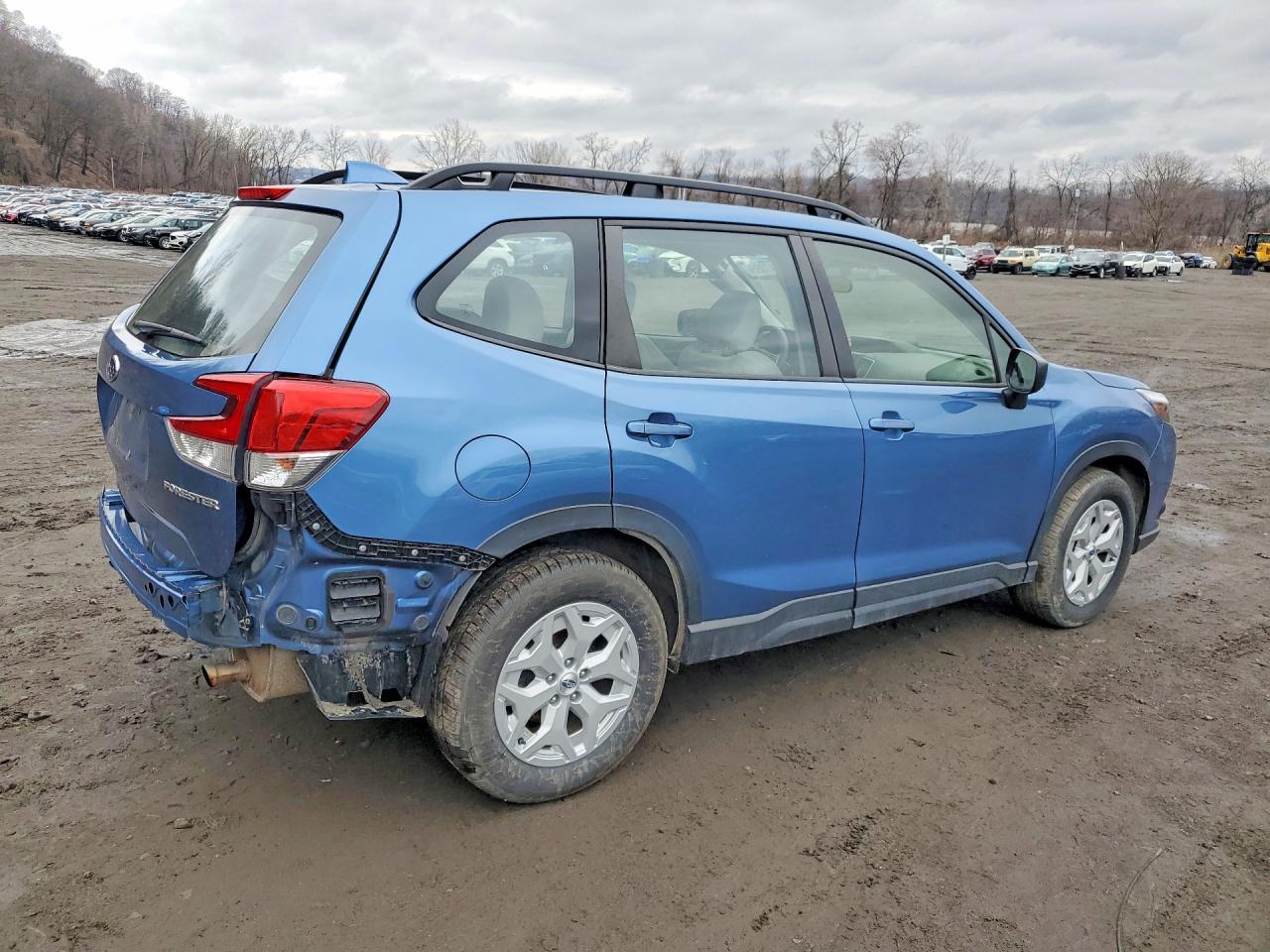 2022 Subaru Forester - Image 3