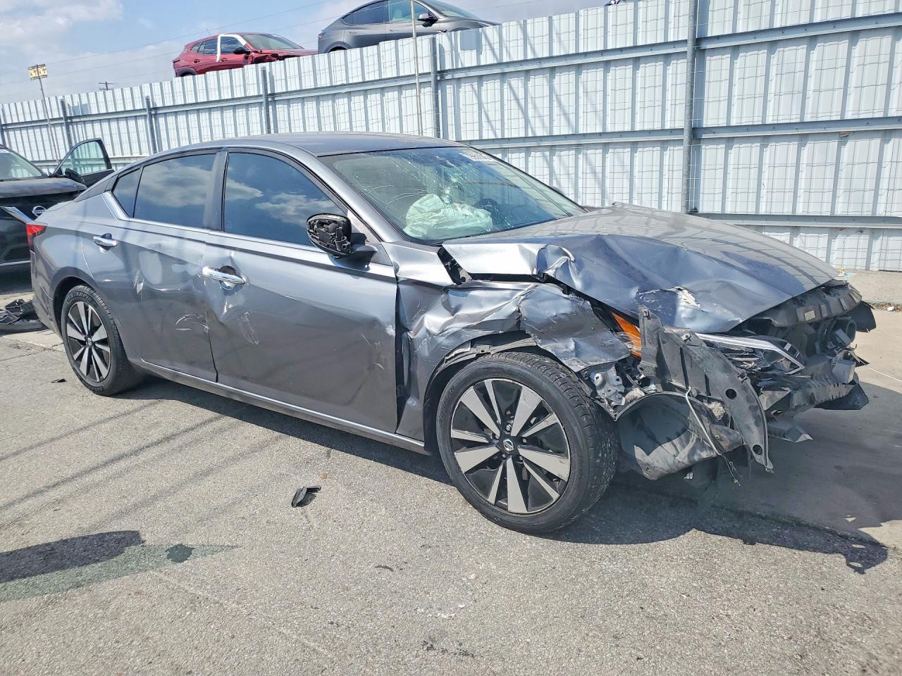 2021 Nissan Altima 2.5 Sv - Image 4