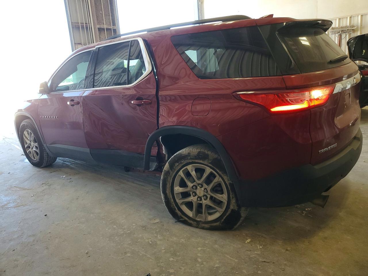 2020 Chevrolet Traverse Lt - Image 2