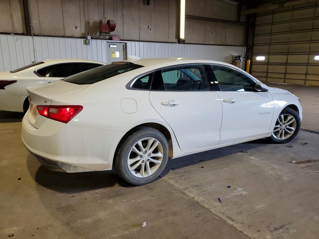 2016 Chevrolet Malibu Lt - Image 3