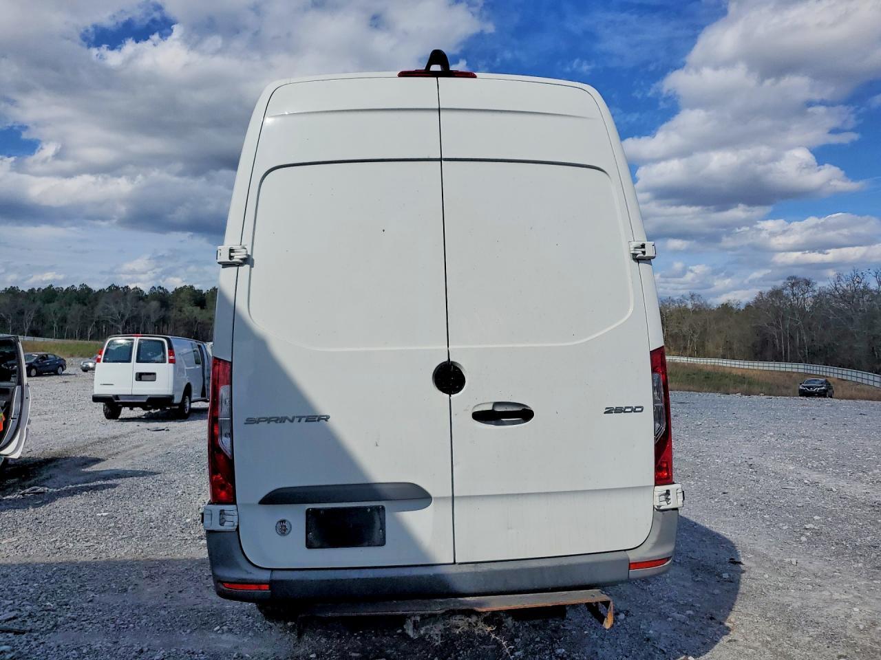 2021 Mercedes-Benz Sprinter 2500 - Image 6