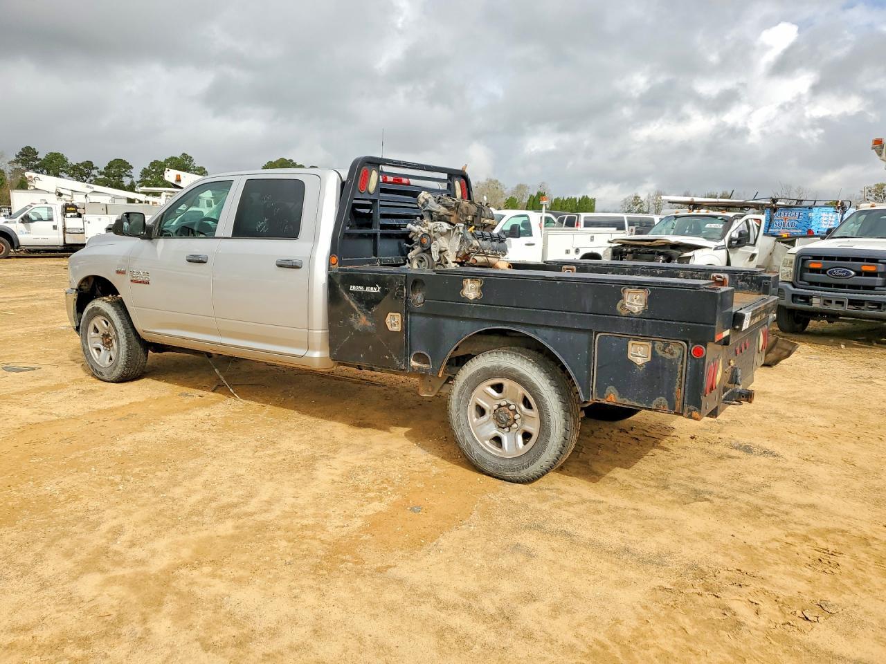 2018 Ram 2500 St 4Wd 6.4L V8 - Фото 2