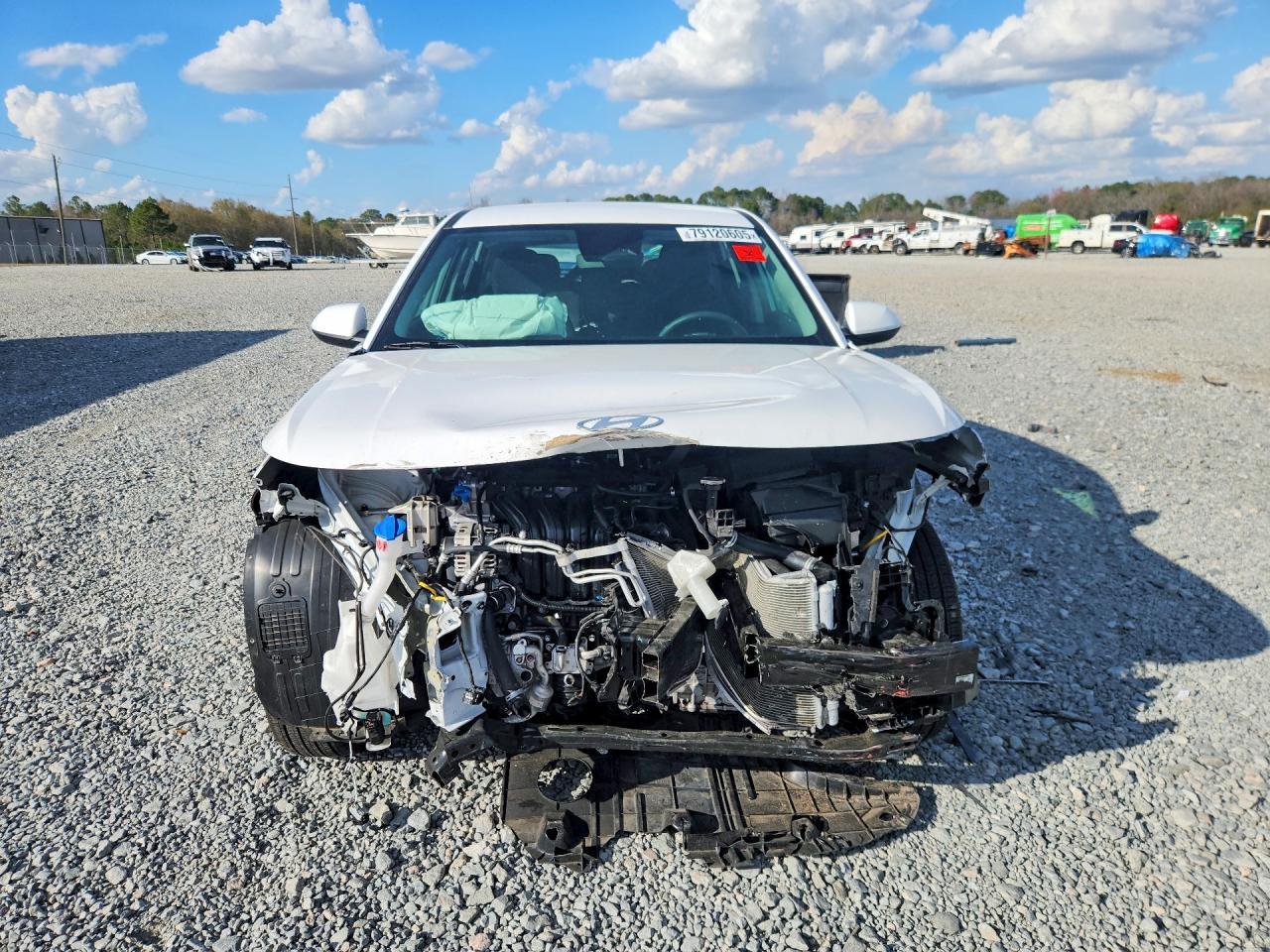 2025 Hyundai Kona Se - Image 5